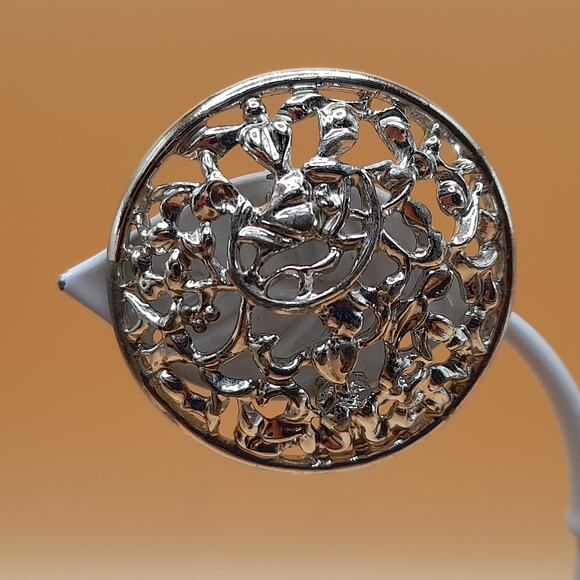 Vintage Sarah Coventry Set: Bracelet Clip Earrings, Frozen Lace, 1970s - Picture 4 of 10